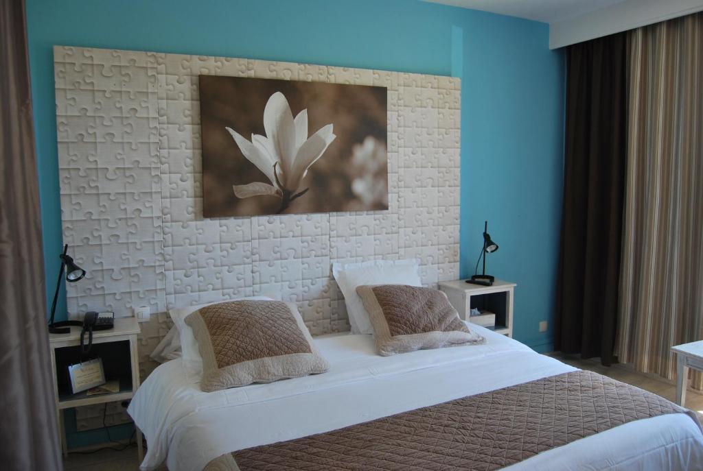 Logis Hotel Restaurant Les Aubuns Caissargues Rum bild
