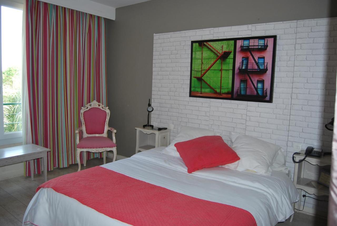 Logis Hotel Restaurant Les Aubuns Caissargues Rum bild