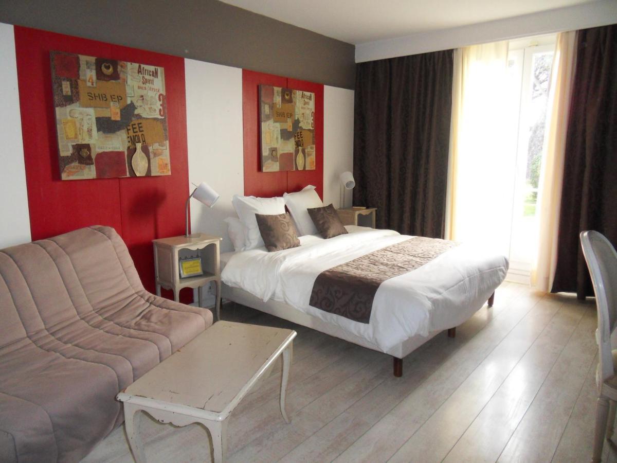 Logis Hotel Restaurant Les Aubuns Caissargues Exteriör bild